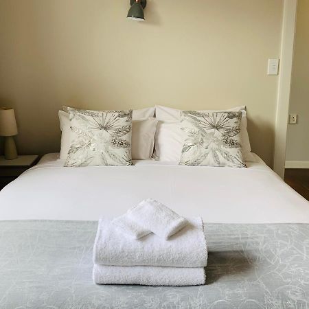 Uptown City Haven - Christchurch Townhouse Eksteriør billede